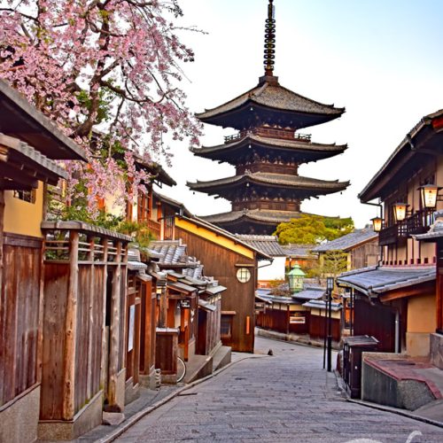 【京都】清晨限定的寧靜時光《八坂の塔（法観寺）》《二年坂》《産寧坂》