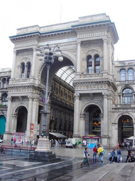 又返去Galleria Vittorio Emanuele      
