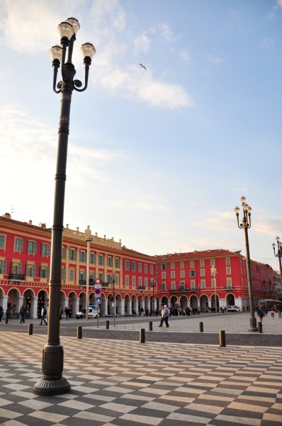 《Place Masséna》是尼斯的中心廣場   