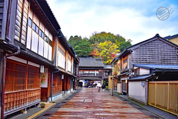 先到有京都影子的《東茶屋街》