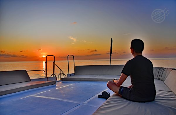 欣賞着夕陽餘暉