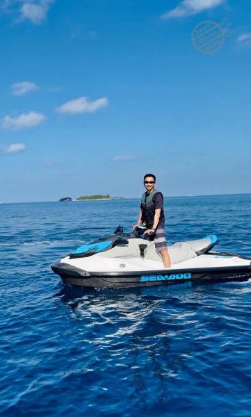 戶外活動去了jet ski